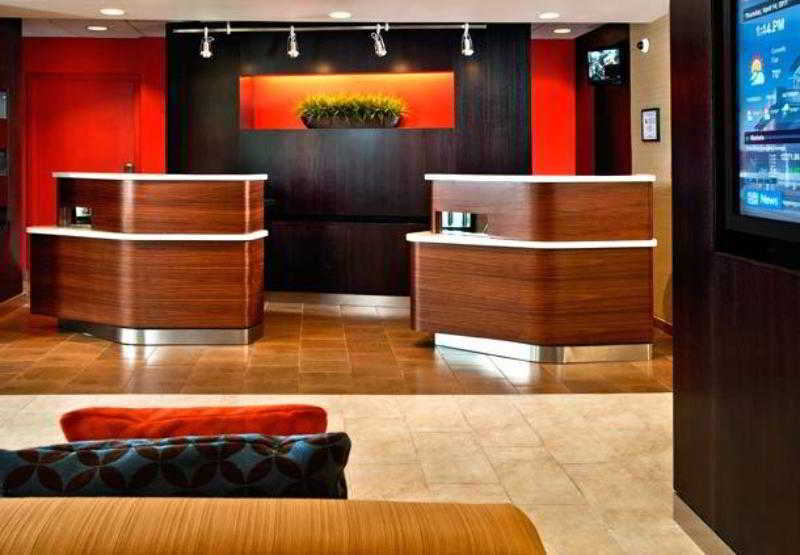 Courtyard By Marriott Fayetteville Exterior photo
